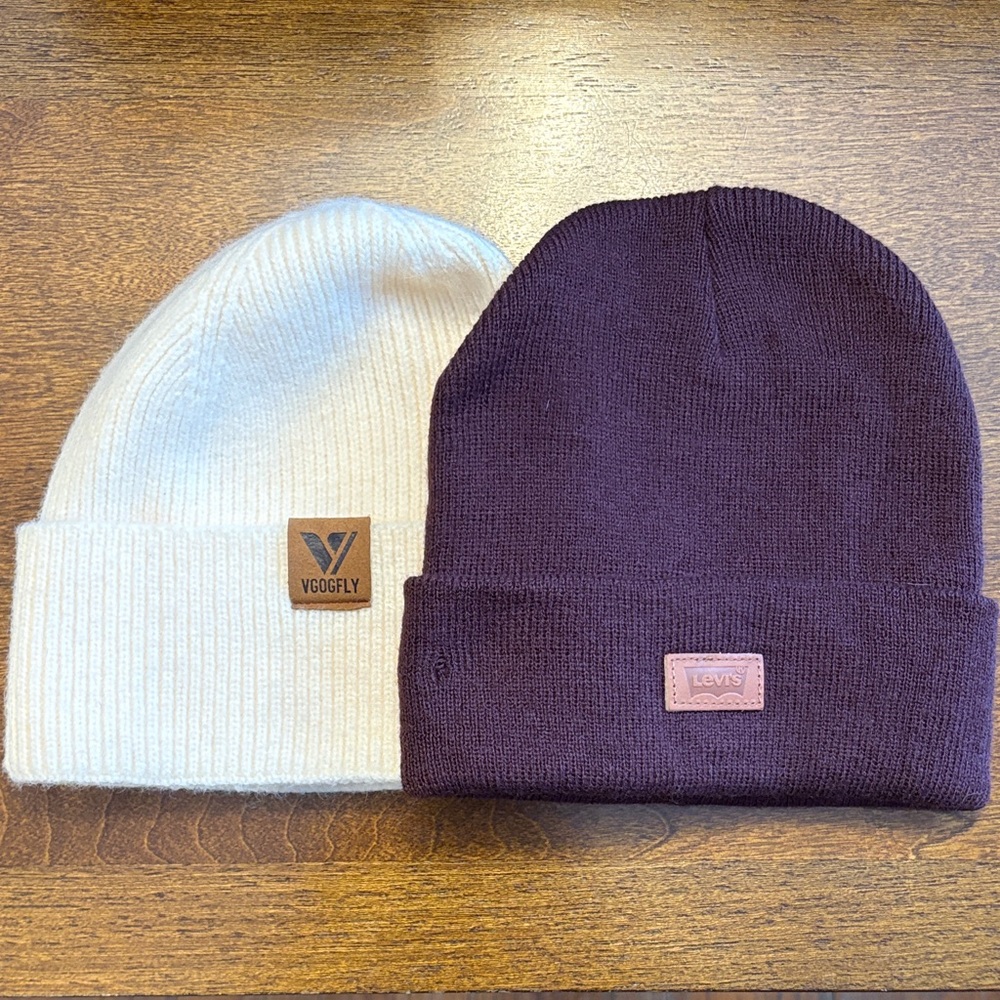 🍂3 for $15🍂 Levi's and Vegofly Beanie Set